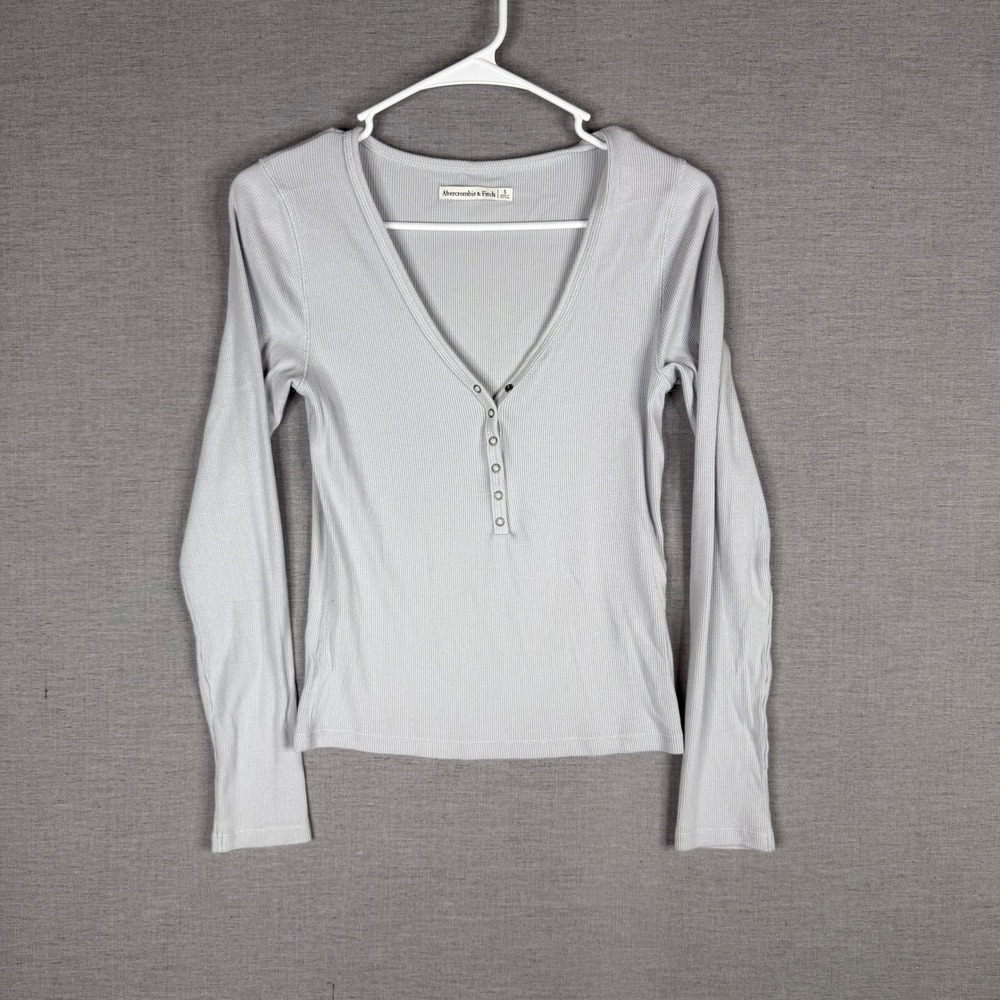 Abercrombie & Fitch Light Gray Ribbed Henley Long Sleeve Top